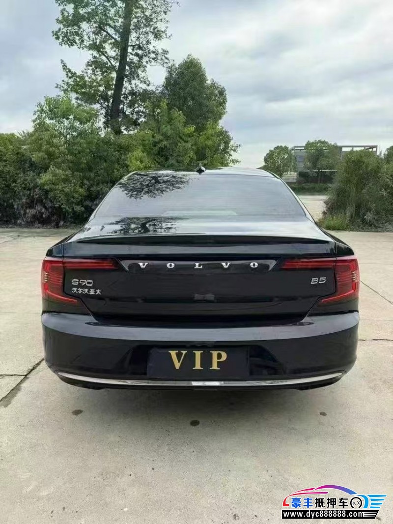 23年沃尔沃S90轿车抵押车出售