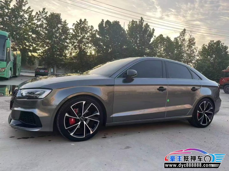 18年奥迪A3轿车抵押车出售