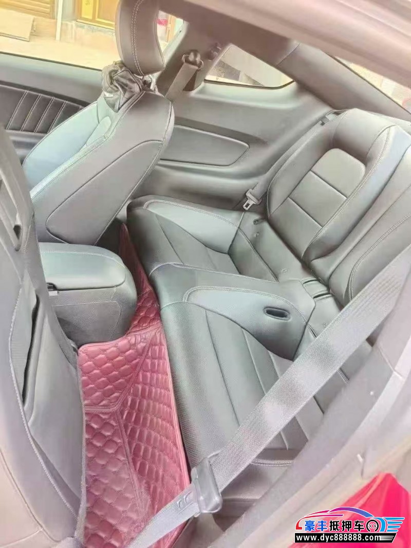 17年福特野马轿车抵押车出售