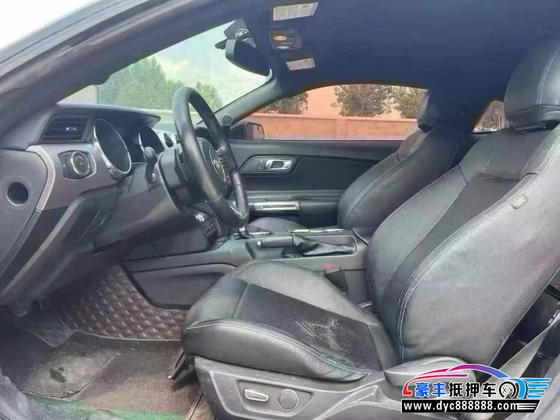 17年福特野马轿车抵押车出售