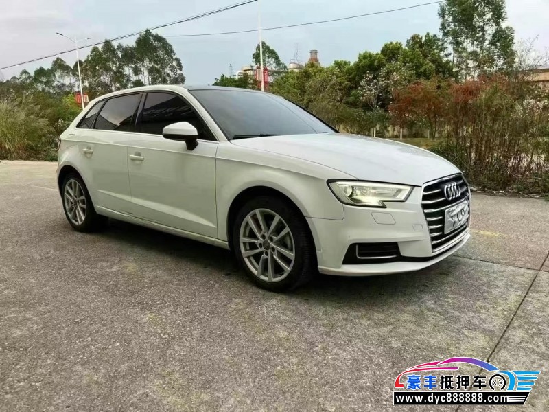 21年奥迪A3轿车抵押车出售