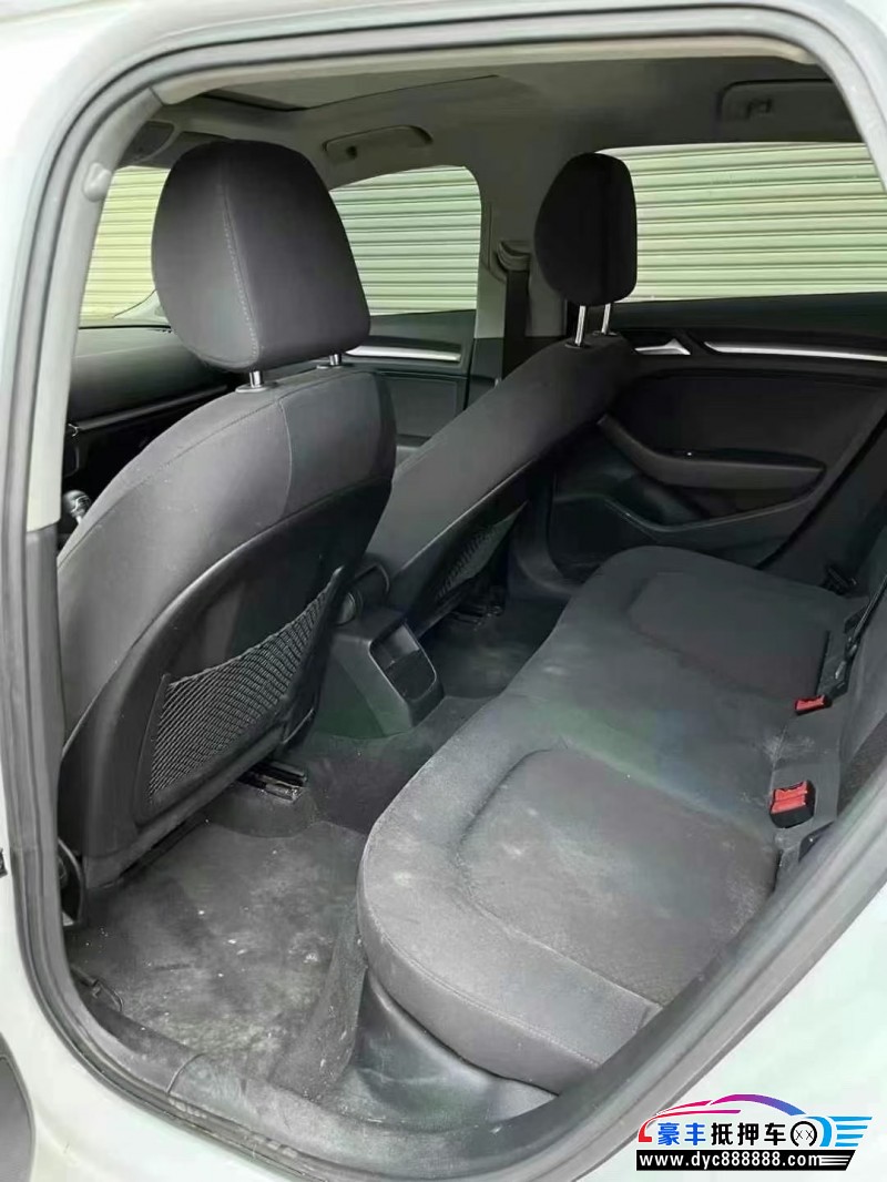 21年奥迪A3轿车抵押车出售