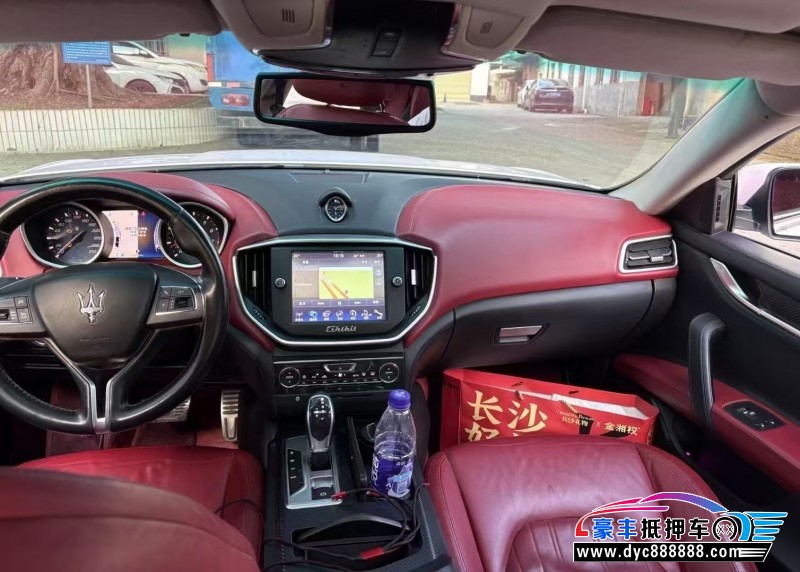 15年玛莎拉蒂Ghibli轿车抵押车出售