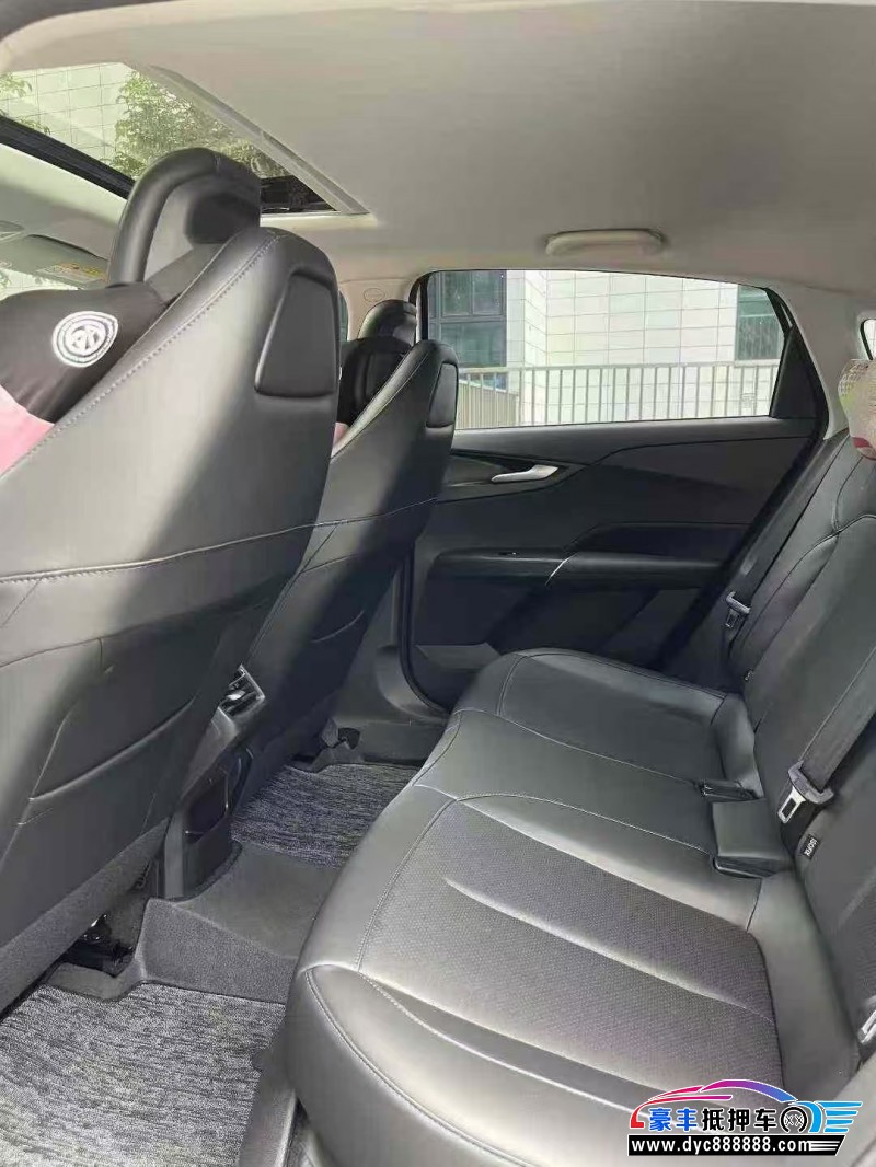 25年长安逸动轿车抵押车出售