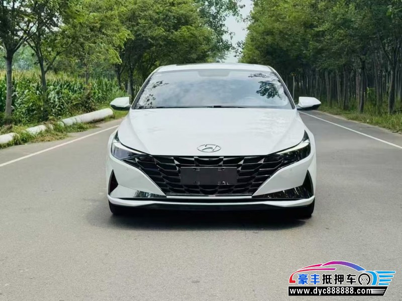 抵押车出售23年现代伊兰特轿车