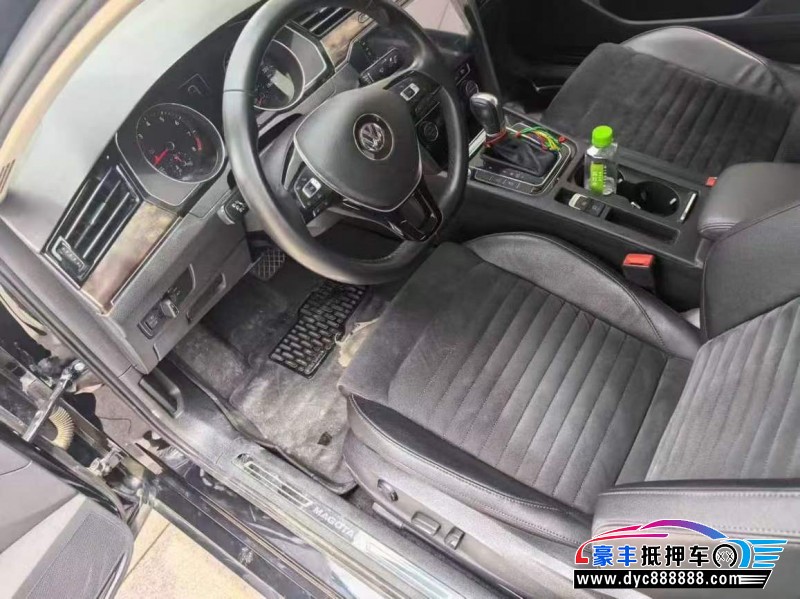 17年大众迈腾轿车抵押车出售