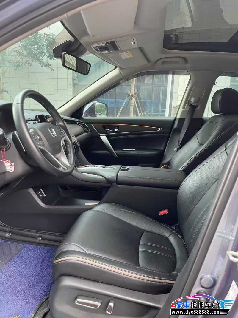 22年本田冠道轿车抵押车出售