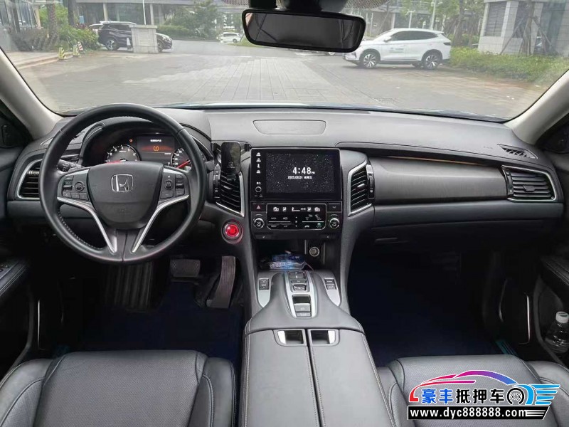 22年本田冠道轿车抵押车出售