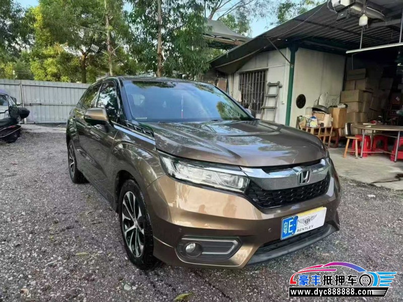 18年本田冠道轿车抵押车出售