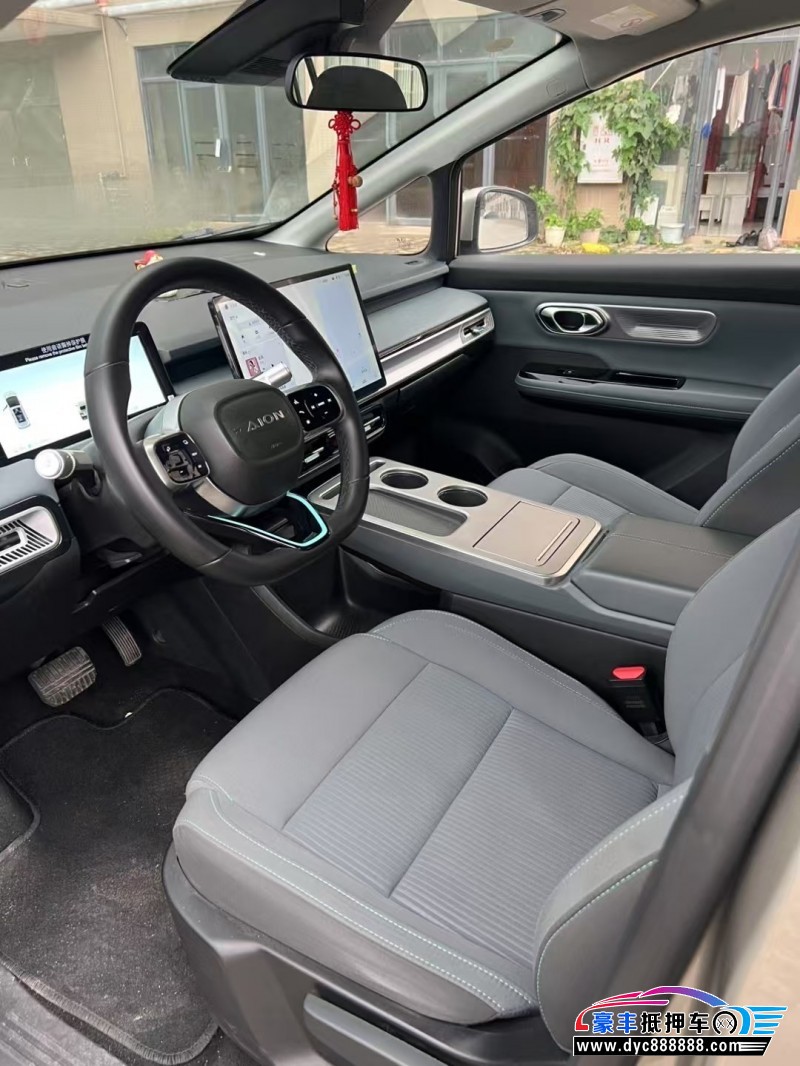 23年埃安Y70轿车抵押车出售