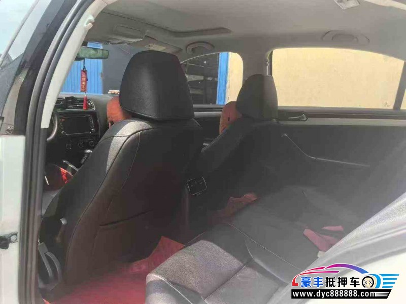 19年大众速腾轿车抵押车出售