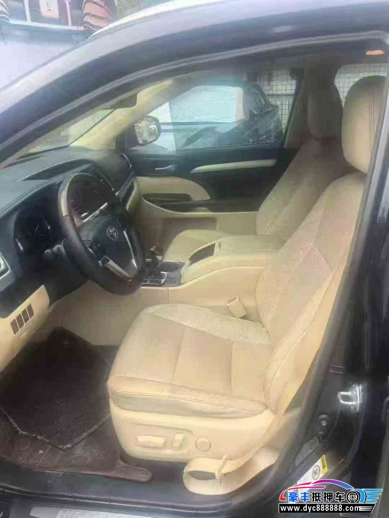 15年丰田汉兰达轿车抵押车出售