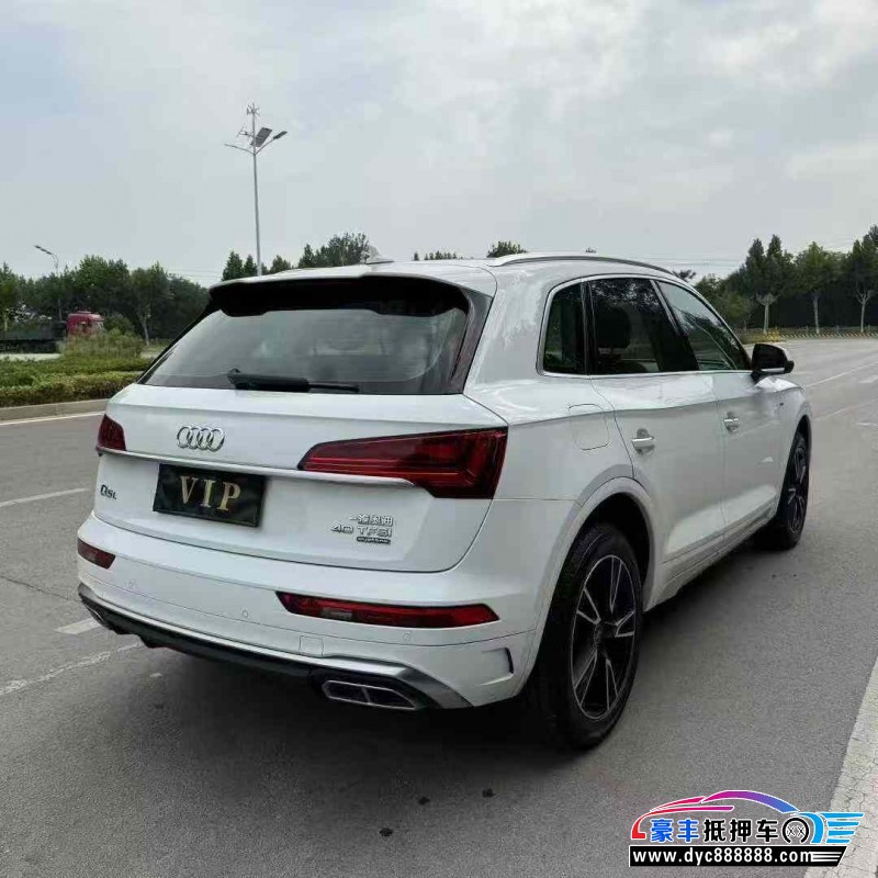 22年奥迪Q5轿车抵押车出售