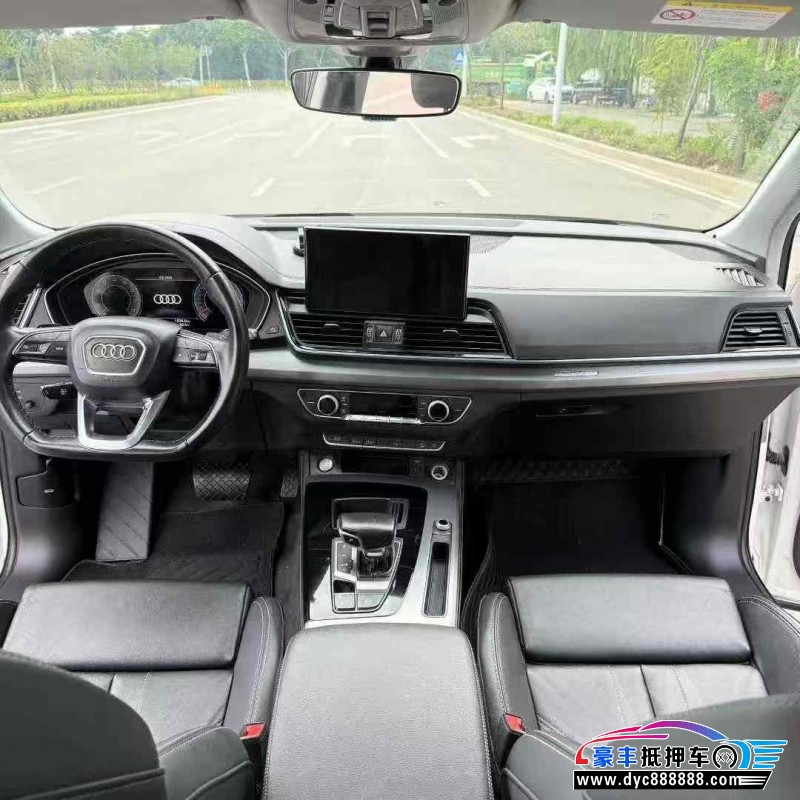 22年奥迪Q5轿车抵押车出售