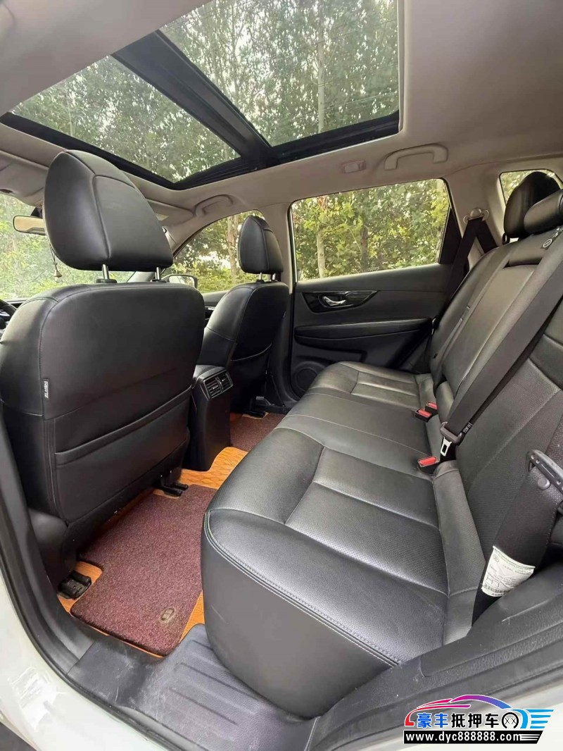 20年日产奇骏轿车抵押车出售