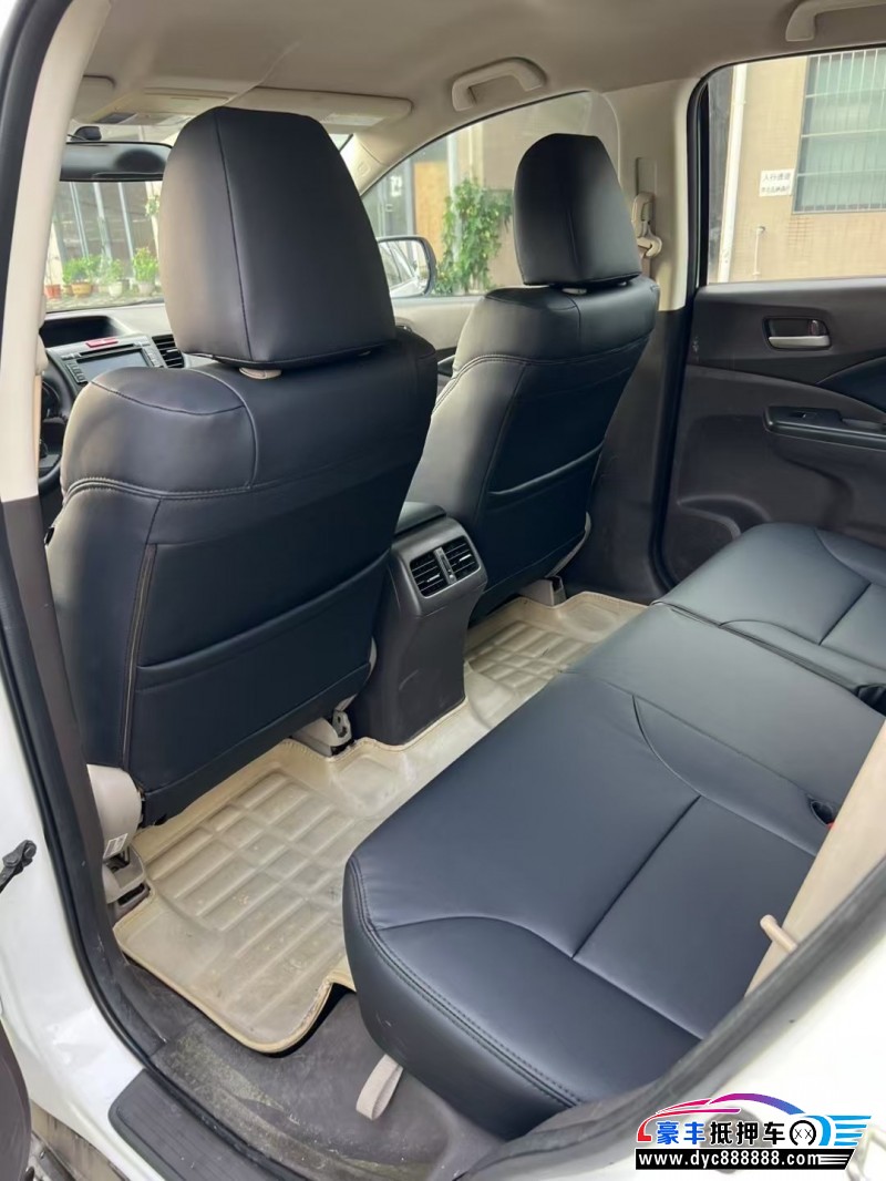 15年本田CR-V轿车抵押车出售