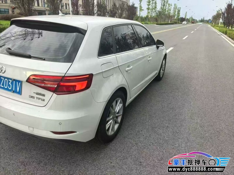 18年奥迪A3轿车抵押车出售