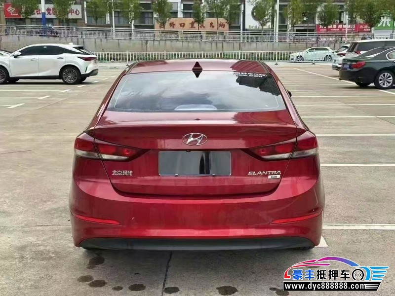 16年现代领动轿车抵押车出售