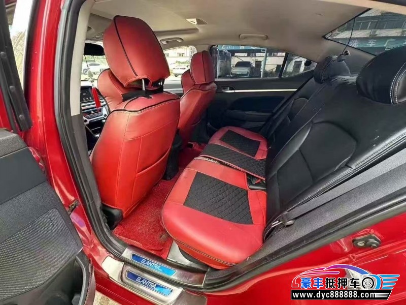 16年现代领动轿车抵押车出售