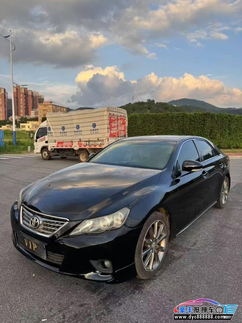 13年丰田锐志轿车抵押车出售