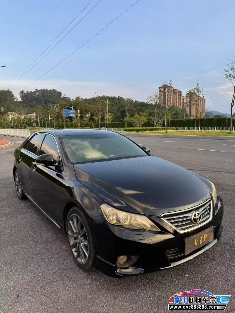 13年丰田锐志轿车抵押车出售