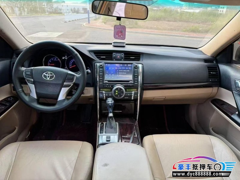 13年丰田锐志轿车抵押车出售