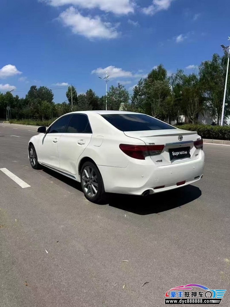 15年丰田锐志轿车抵押车出售