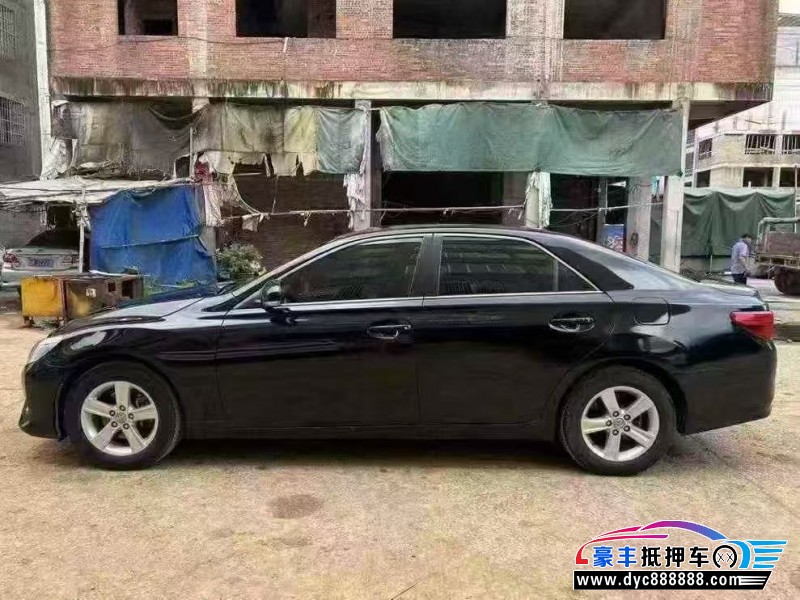 14年丰田锐志轿车抵押车出售