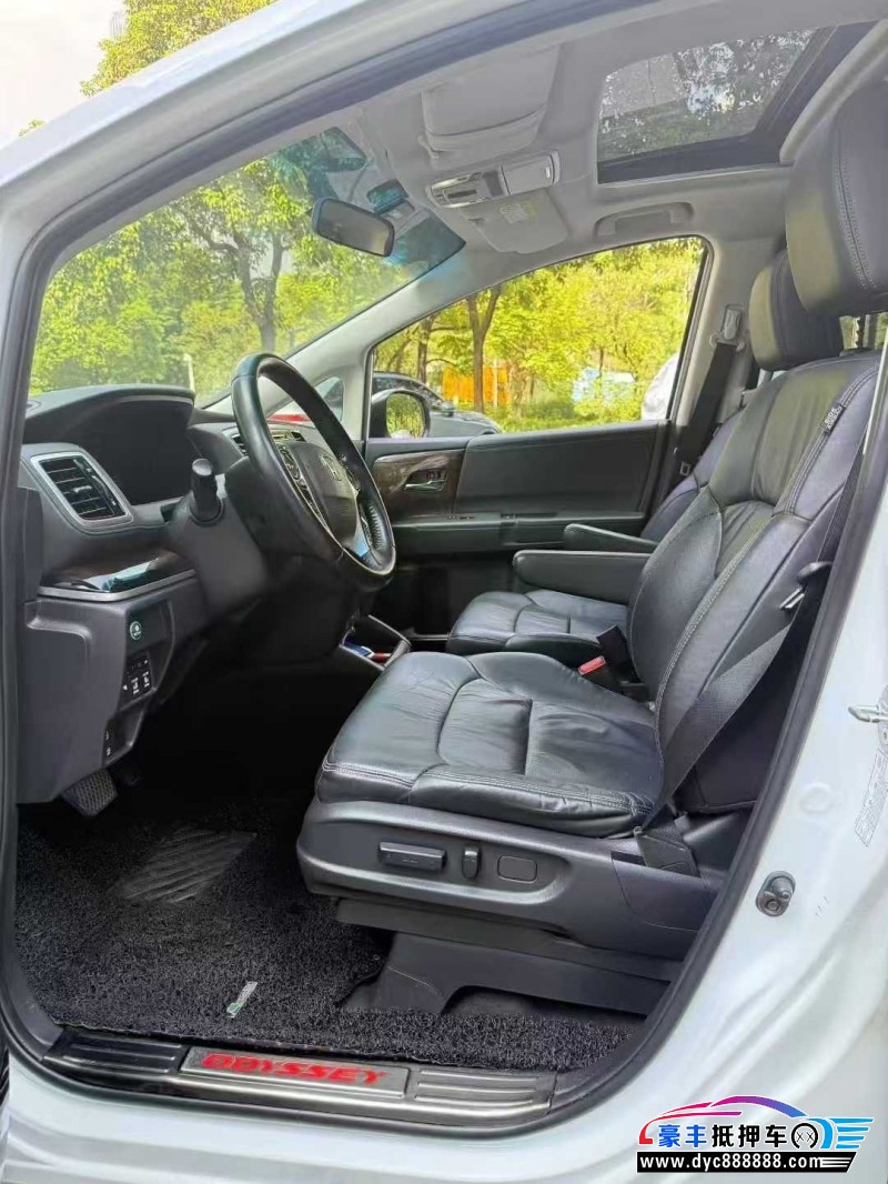 17年本田奥德赛轿车抵押车出售