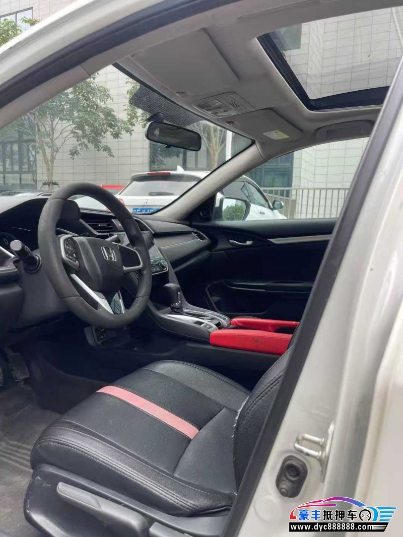 17年本田思域轿车抵押车出售