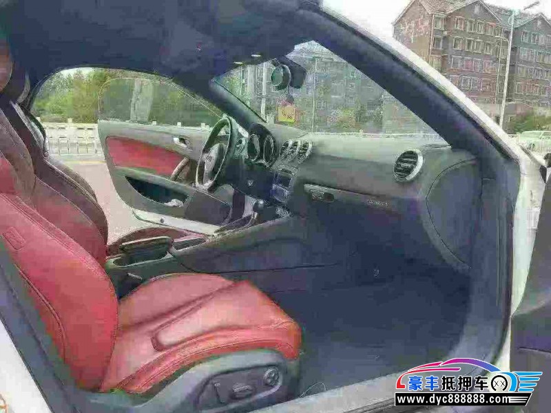 13年奥迪TT轿车抵押车出售