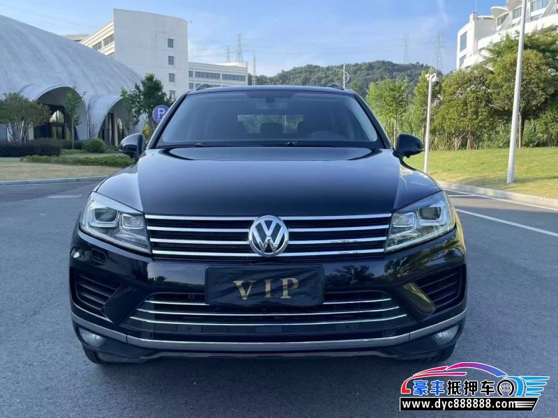 17年大众途锐轿车抵押车出售