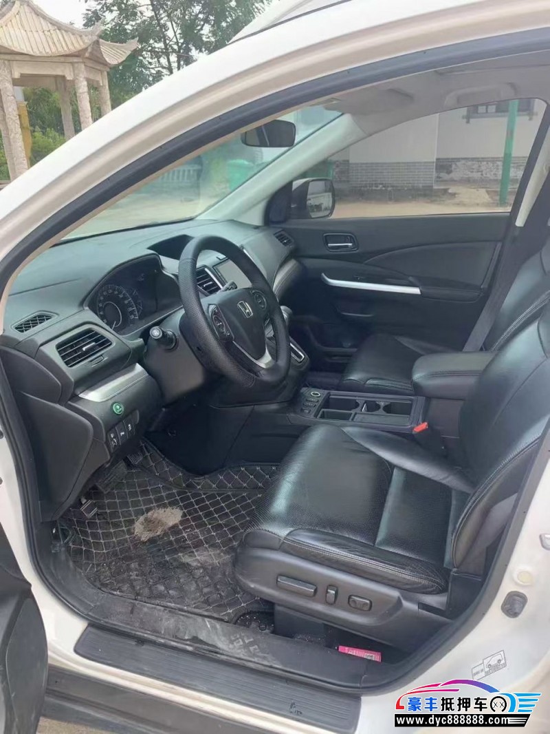 16年本田CR-V轿车抵押车出售