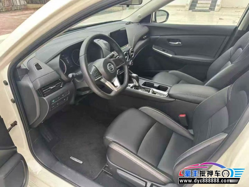 22年日产轩逸轿车抵押车出售