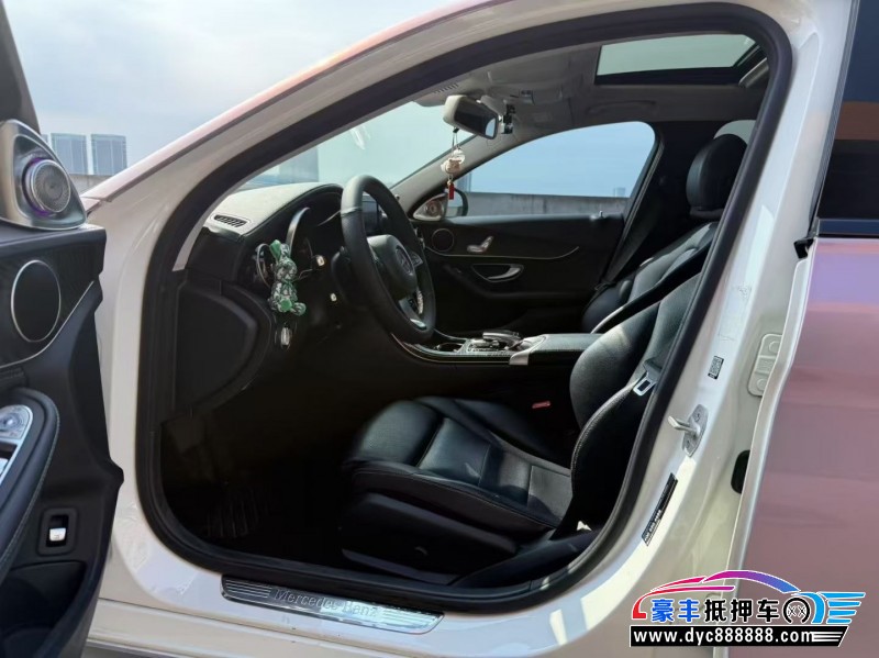 16年奔驰C轿车抵押车出售