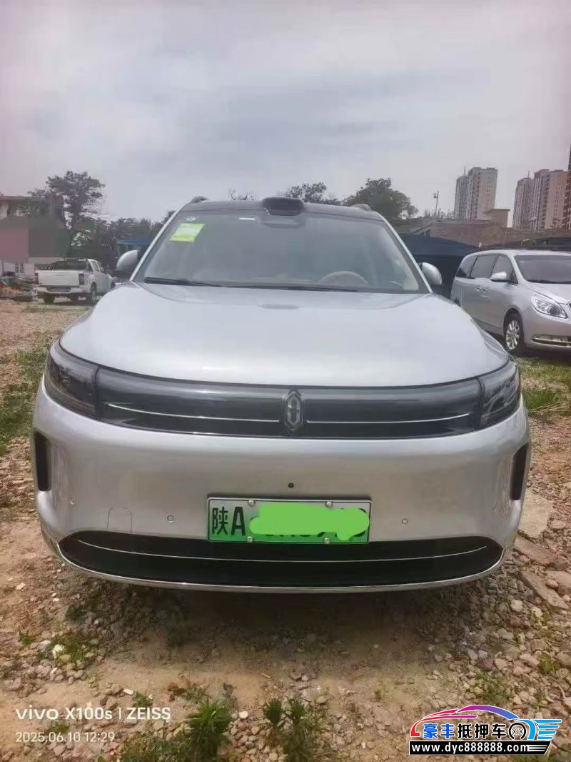 24年华为问界轿车抵押车出售