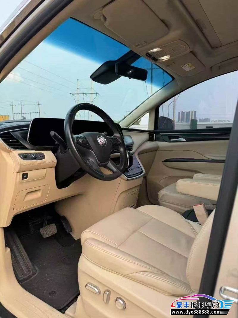 22年别克GL8轿车抵押车出售