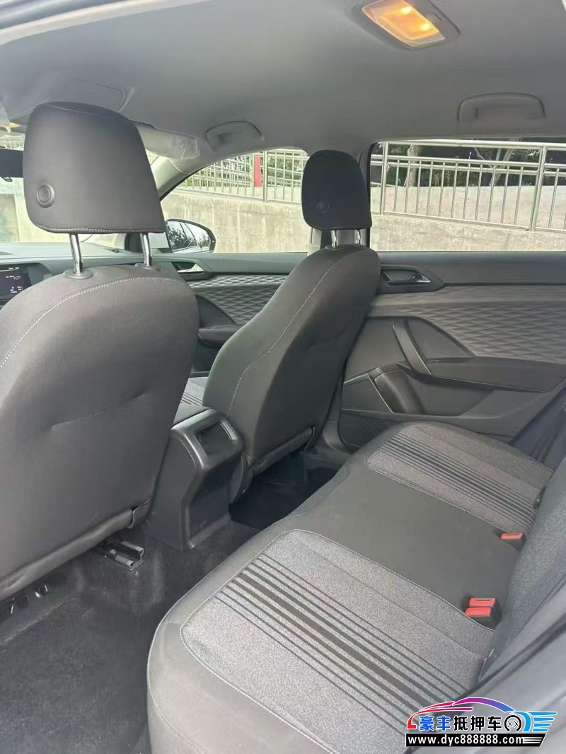 21年大众途岳轿车抵押车出售