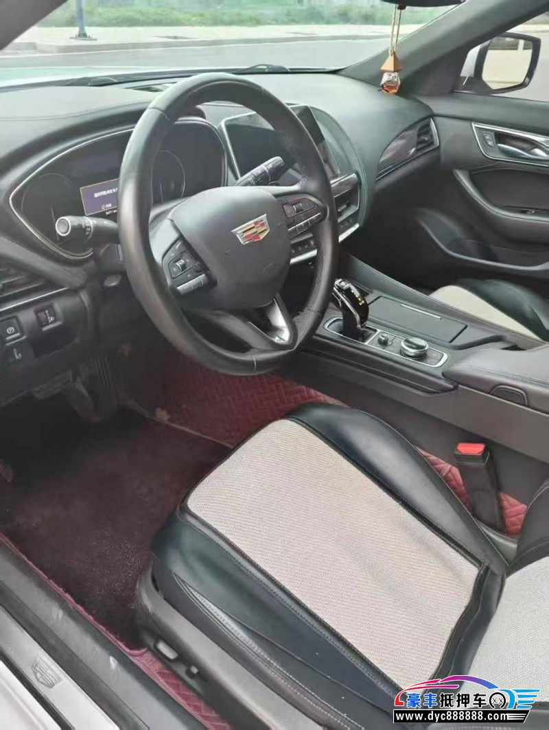 21年凯迪拉克CT5轿车抵押车出售