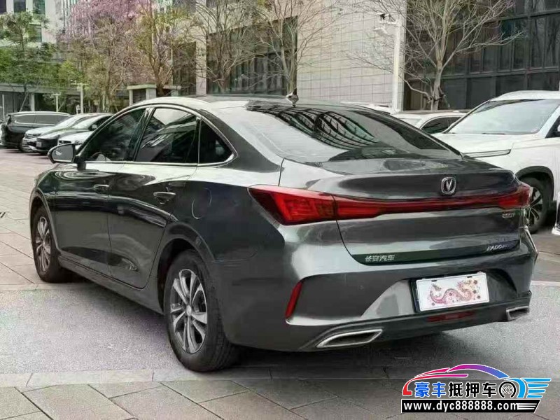 23年长安逸动轿车抵押车出售