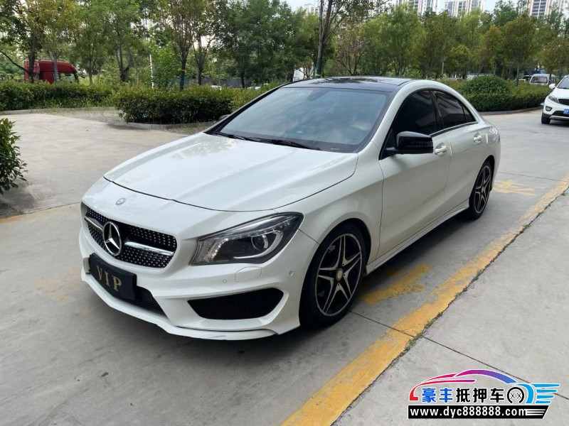 15年奔驰GLA轿车抵押车出售