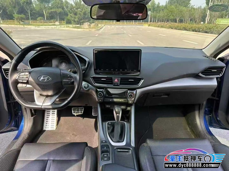 20年现代菲斯塔轿车抵押车出售