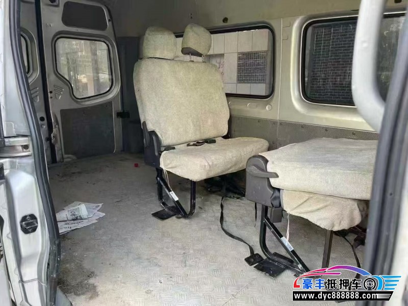 21年福田图雅诺轿车抵押车出售