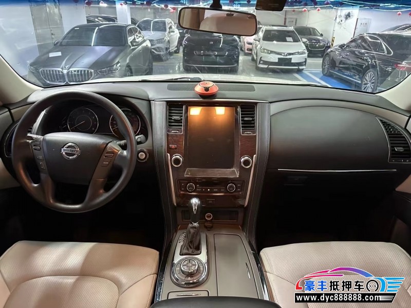 17年日产途乐轿车抵押车出售