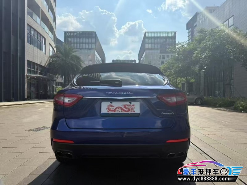 18年玛莎拉蒂莱万特轿车抵押车出售