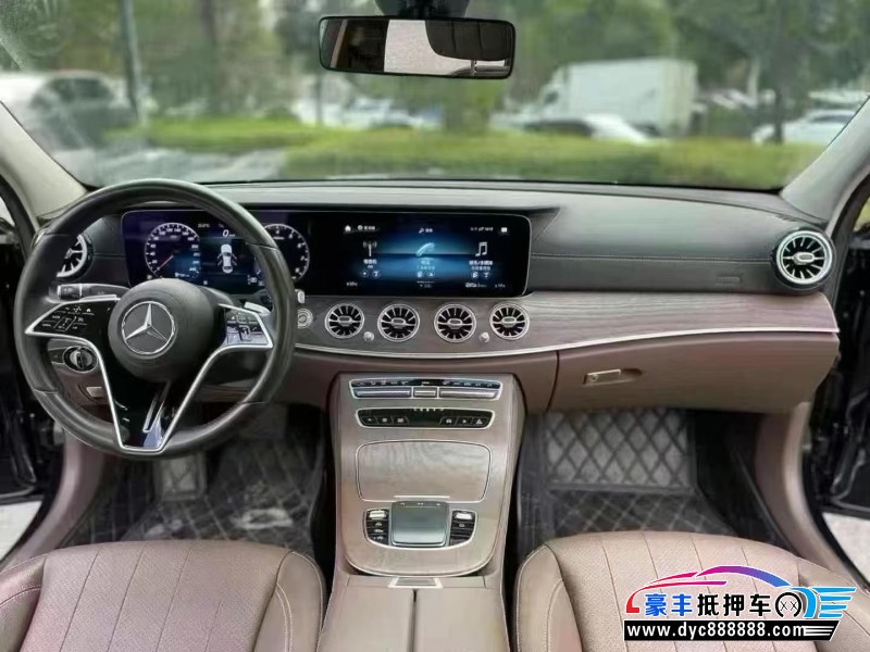 22年奔驰E轿车抵押车出售