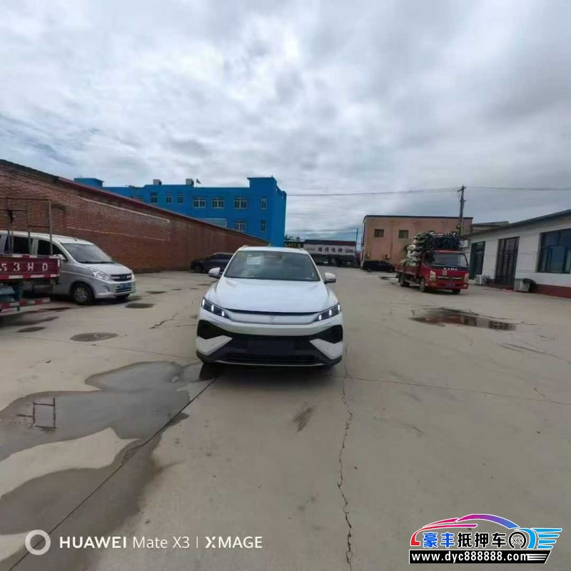 25年比亚迪宋轿车抵押车出售