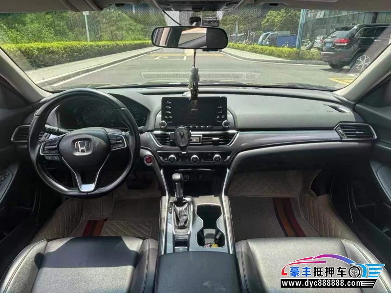 21年本田雅阁轿车抵押车出售