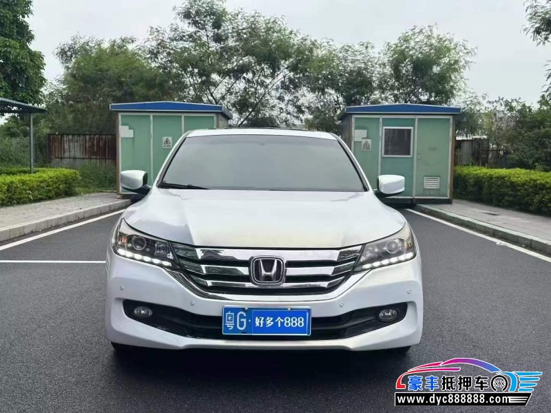 15年本田雅阁轿车抵押车出售