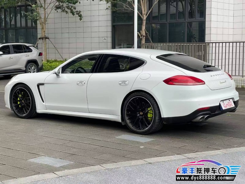 15年保时捷帕纳梅拉轿车抵押车出售
